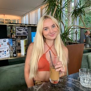 Meet your Posher, Ashlee